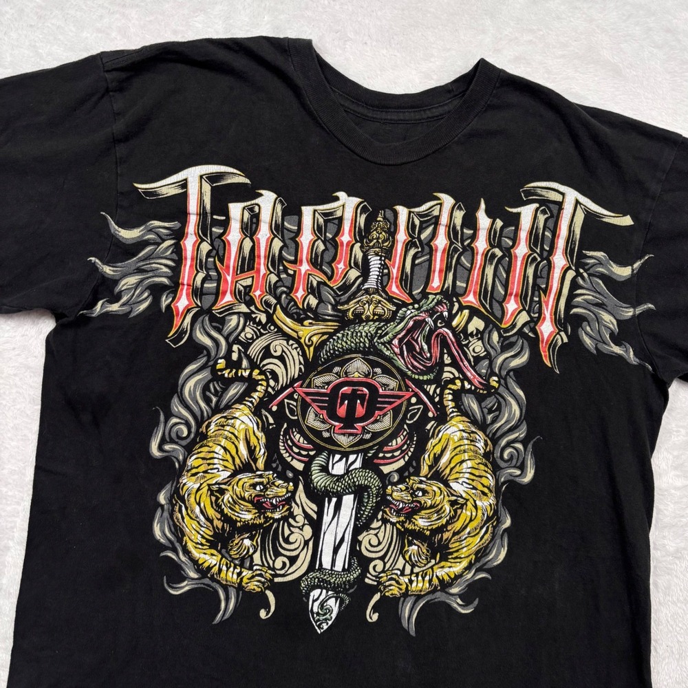 Y2K Tapout Graphic T-Shirt Men L (FIT S) Black Tiger Snake Sword MMA Street RARE